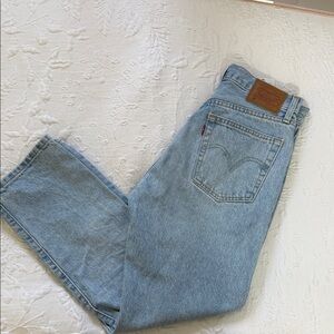 Vintage Levi’s 501 Original Fit Light Wash Button Fly Jeans